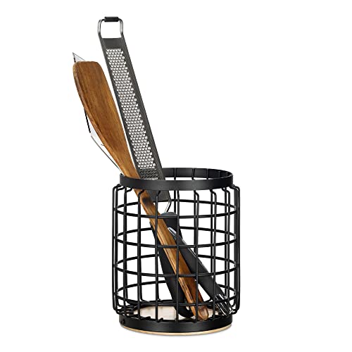 Navaris Bote metálico para utensilios de cocina - Soporte organizador de rejilla para menaje cucharas cubiertos - Portautensilios de metal y madera